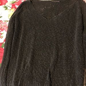 Brandy Melville sweater